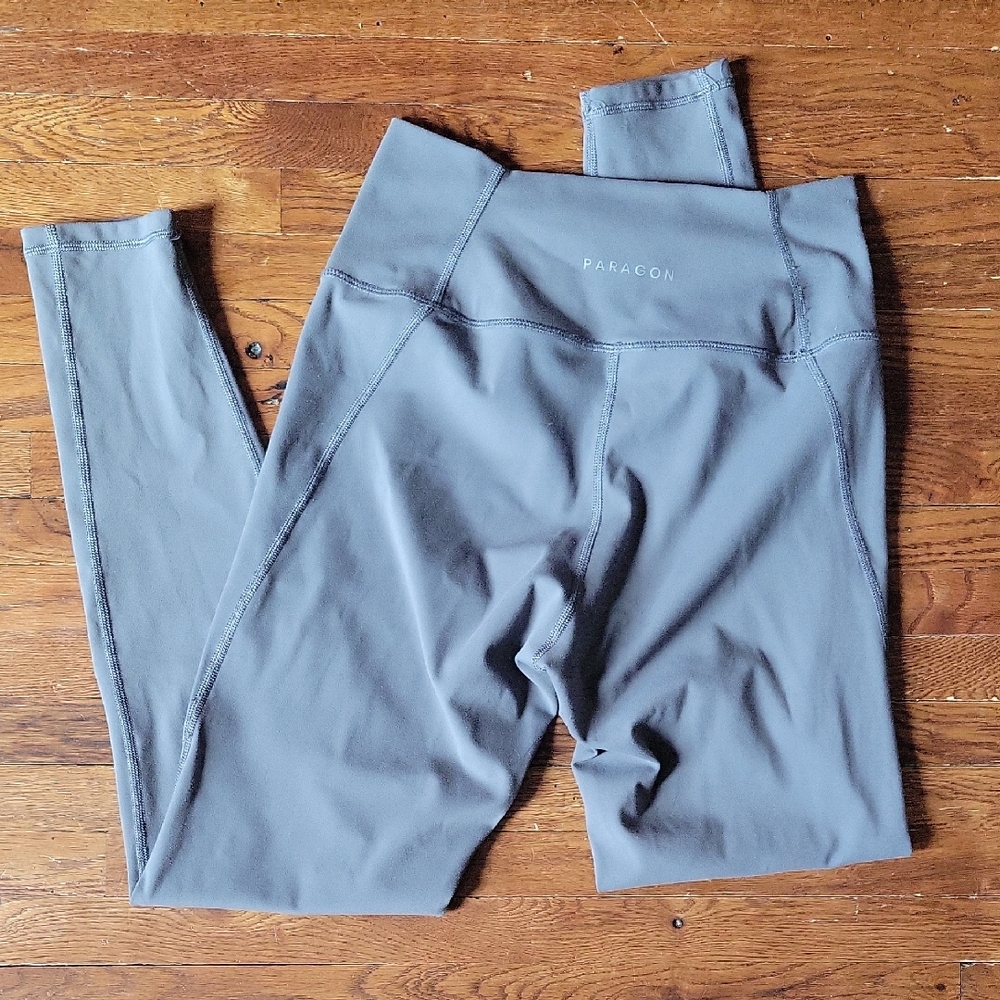 Paragon Fitwear Size M Gray Leggings